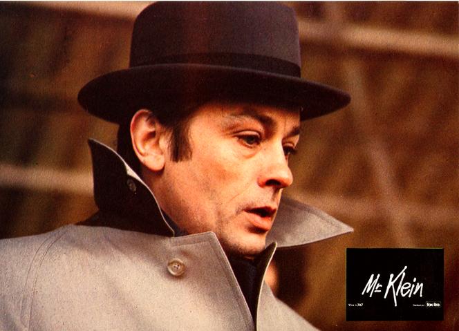 Alain Delon in “Il signor Klein”, nel 1976.