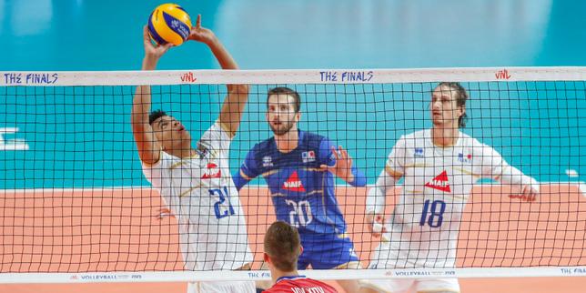 Euro de volley : Barthélémy Chinenyeze, le « petit » qui compte dans l’équipe de France