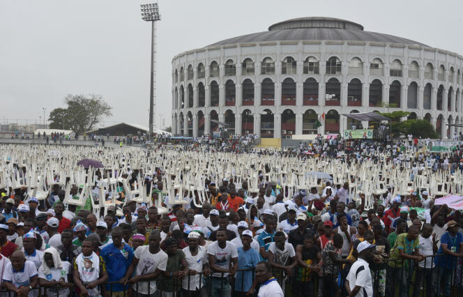 Large affluence au meeting de réconciliation de l’opposition à Abidjan le 14, septembre 2019. (Photo by Sia KAMBOU / AFP) /