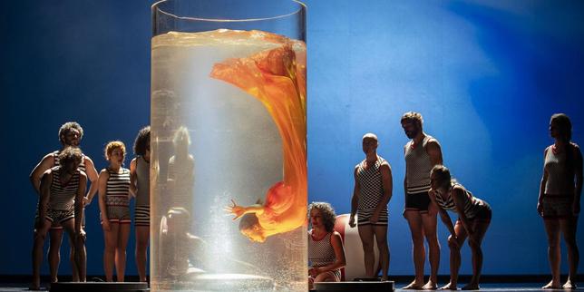 Opéra : A Genève, « Einstein on the Beach » tourne la plage