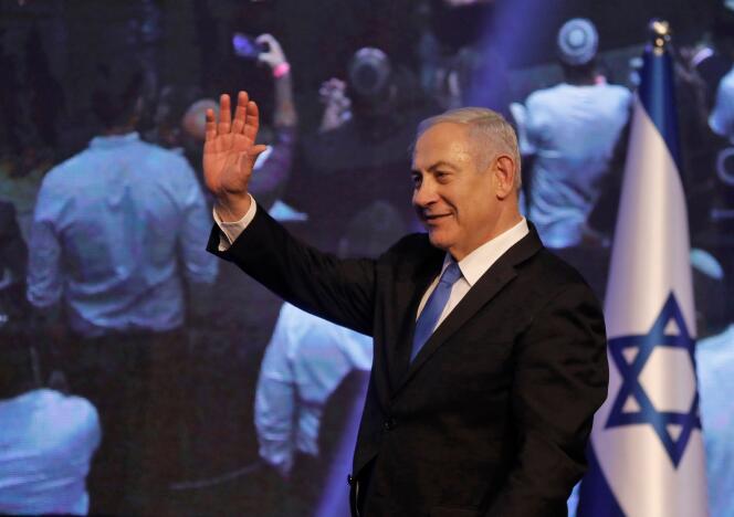 Benyamin Nétanyahou au siège de campagne du Likoud, après les résultats des premiers sondages, à Tel Aviv, le 18 septembre.