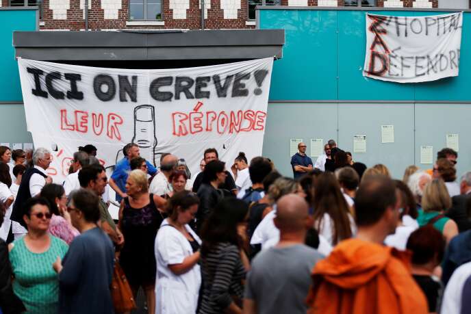 Manifestation à l’hôpital du Rouvray, à Sotteville-lès-Rouen (Seine-Maritime), en mai 2018.