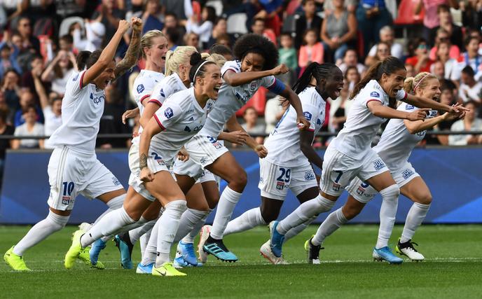 Rugby Les Lyonnaises après le dernier tir au but, détourné par leur gardienne, le 21 septembre 2019.
