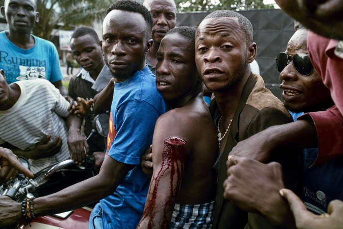 Un soutien de Félix Tshisekedi, touché par une balle des forces de sécurité, en mars 2017.