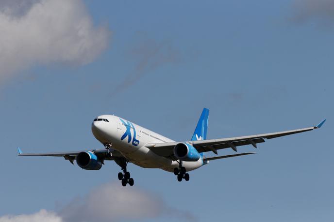 Un avion A330-200 de la compagnie XL Airways atterrit à l’aéroport Charles-de-Gaulle, le 23 septembre.