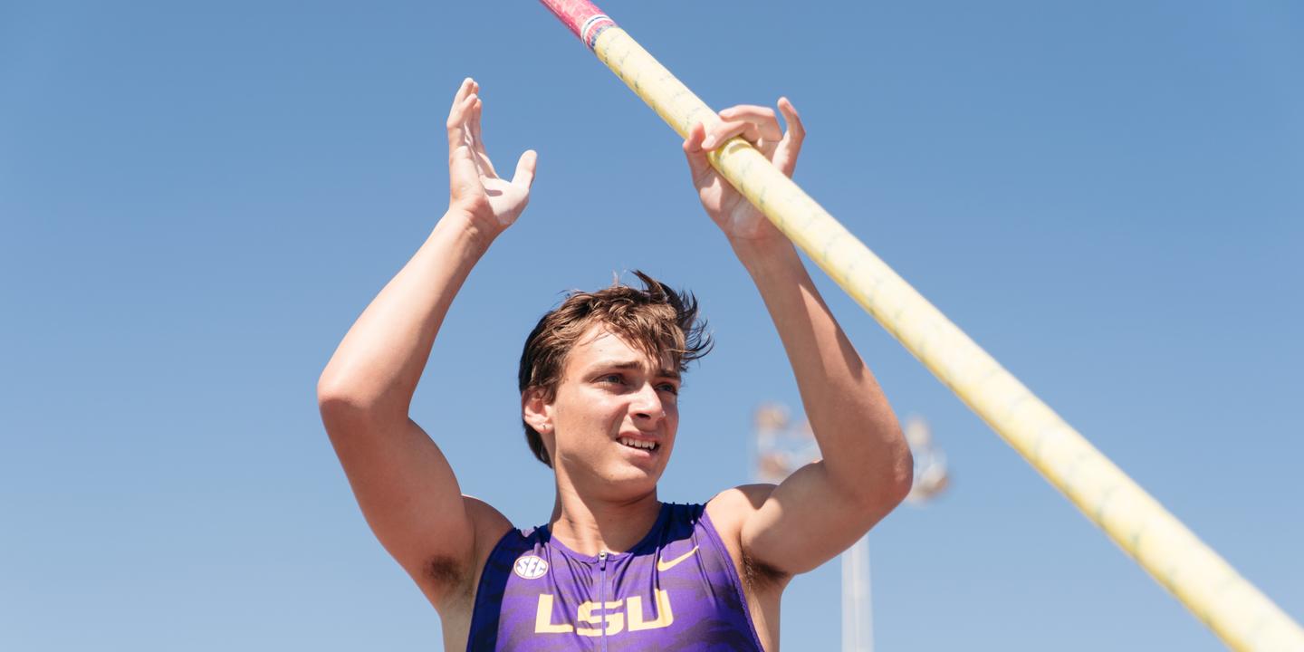 Swedish Pole Vaulter Armand Duplantis Beats Renaud Lavillenie S