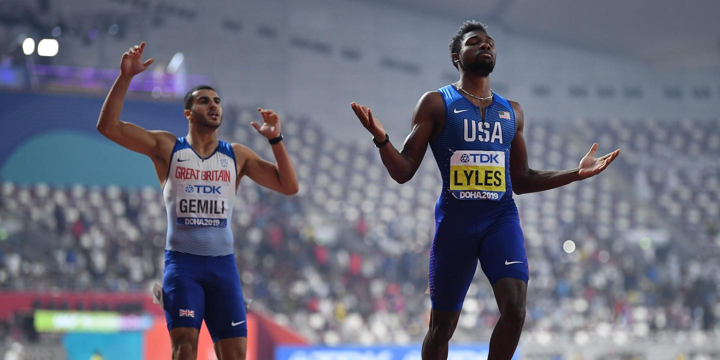 Mondiaux d’athlétisme : ultrafavori, l’Américain Noah Lyles remporte le titre sur 200 m