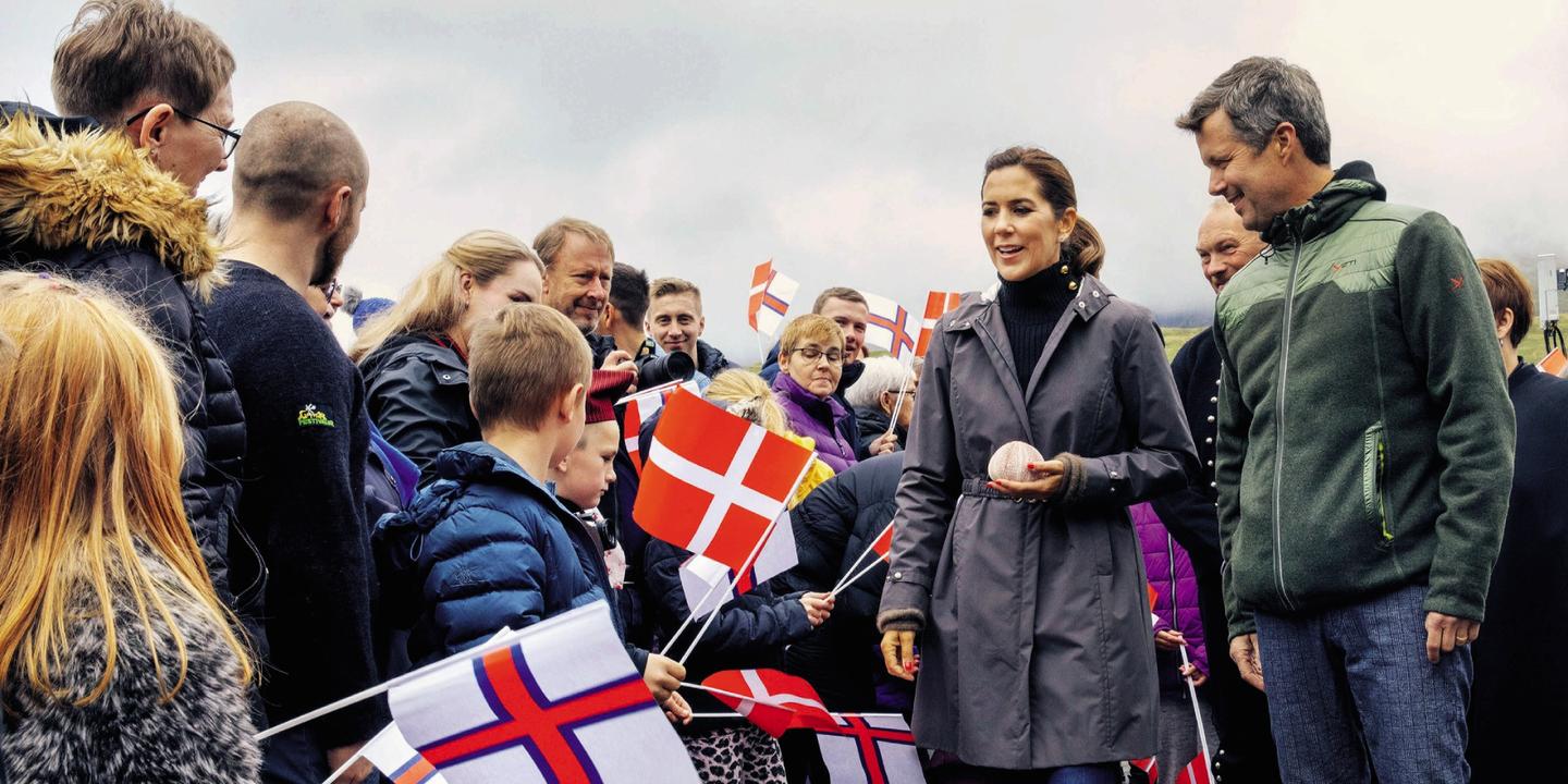 Frederik Et Mary De Danemark Un Couple Royal Presque Normal En Visite A Paris