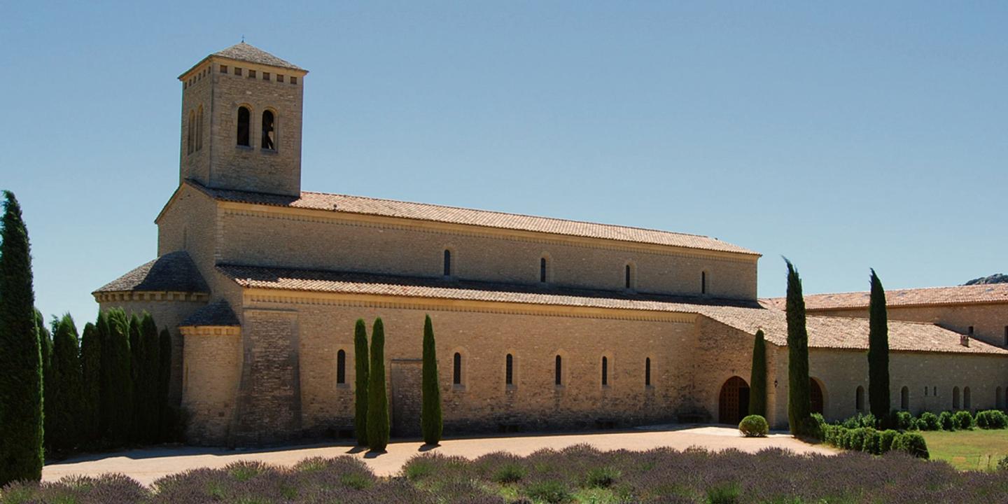 Un lieu dans l’actu l’abbaye SainteMadeleine du Barroux