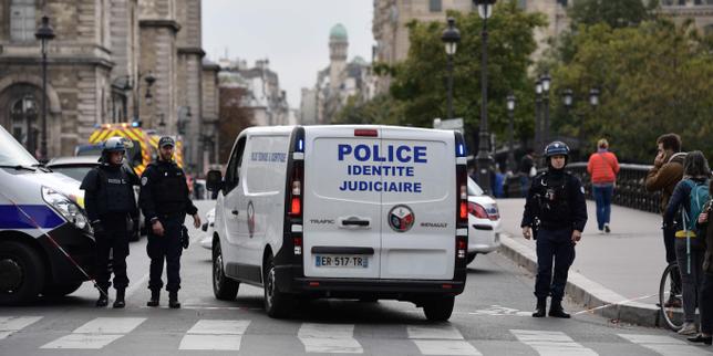 Quatre fonctionnaires de la préfecture de police de Paris tués à coup de couteau par un autre agent