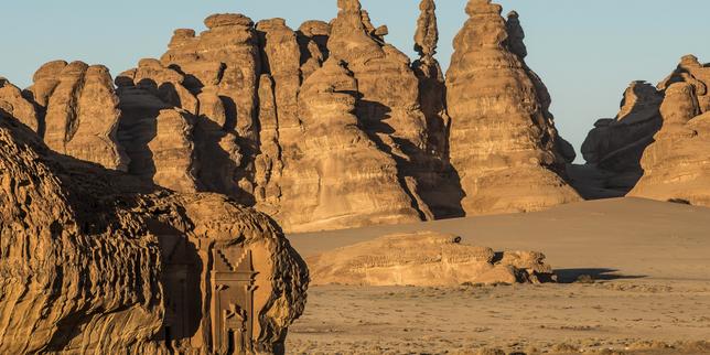 Sur les traces des maîtres d’Hégra, perle du désert arabe