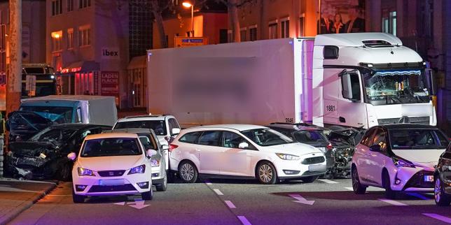 Allemagne : un camion volé percute des voitures et fait plusieurs blessés