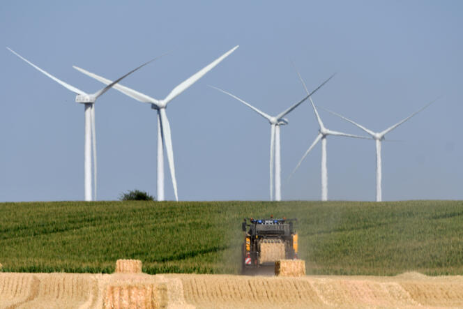 Des éoliennes à Guigneville, dans le Loiret.