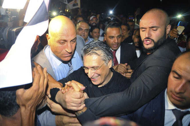Le candidat à l’élection présidentielle tunisienne, Nabil Karoui, après sa libération à Mornaguia, le 9 octobre.