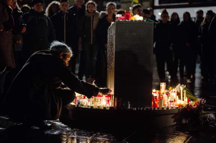 Hommage aux victimes de la fusillade, à Halle (Allemagne), le 9 octobre.