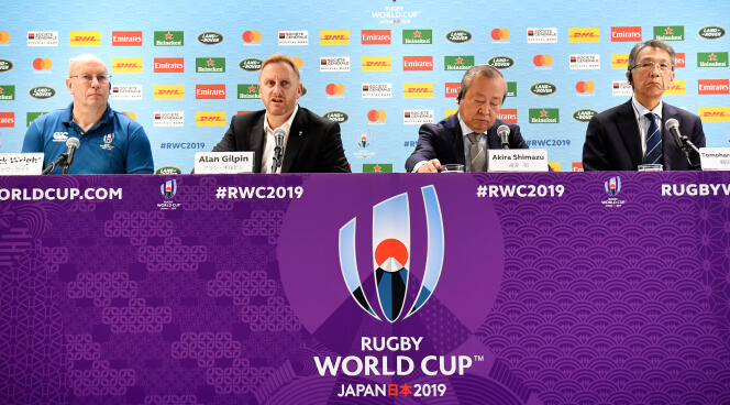 A la conférence de presse de World Rugby annonçant l’annulation des matchs, le 10 octobre 2019 à Tokyo.