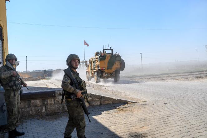 Des forces arabes alliées de l’armée turque entrent jeudi 10 octobre dans Tall Abyad, ville syrienne contrôlée jusqu’ici par les forces kurdes, le long de la frontière avec la Turquie.