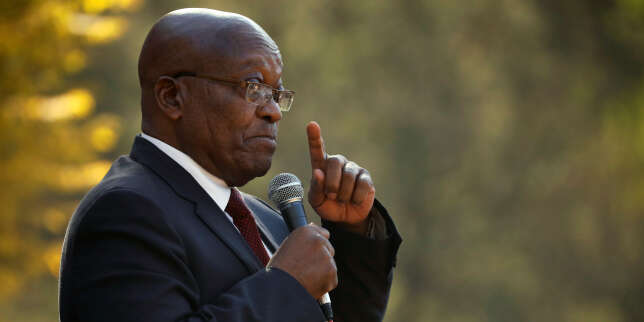 En Afrique du Sud, l’ancien président Zuma va être jugé pour corruption https://www.lemonde.fr/afrique/article/2019/10/11/en-afrique-du-sud-l-ancien-president-zuma-va-etre-juge-pour-corruption_6015114_3212.html?utm_medium=Social&utm_source=Twitt