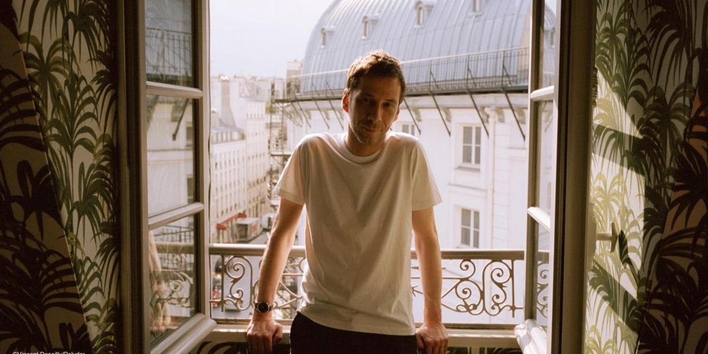 Distribution De Reste La Vie 2022 Podcast. Alex Beaupain : « Le complexe du provincial, il reste à vie