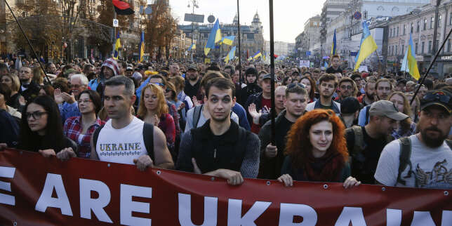 A Kiev, une marche contre la « capitulation » de l’Ukraine face à Moscou