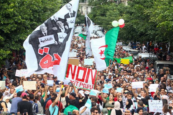 Manifestation antigouvernementale à Alger le 15 octobre 2019.