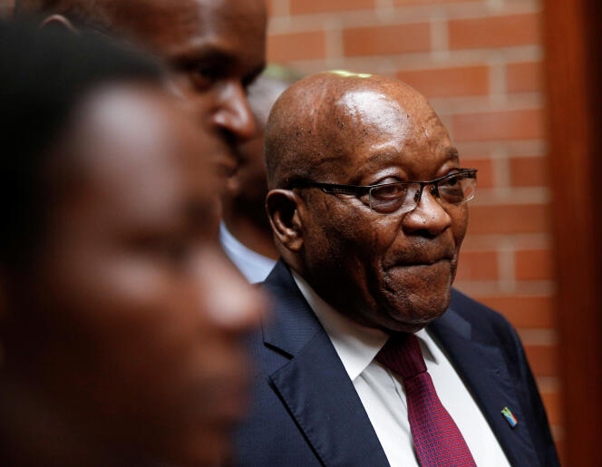 L’ancien président sud-africain Jacob Zuma se présente devant la Haute Cour à Pietermaritzburg, le 15 octobre 2019.