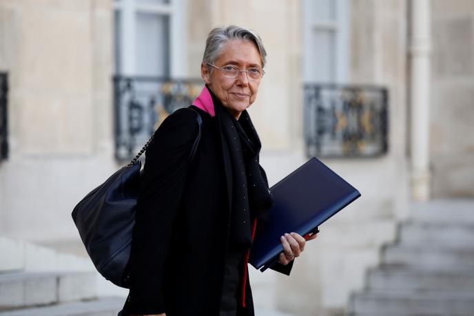 Elisabeth Borne quitte l’Elysee à Paris, le 21 octobre 2019.