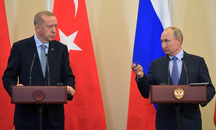 Les présidents truc, Recep Tayyip Erdogan, et russe, Vladimir Poutine, à  Sotchi, le 22 octobre.