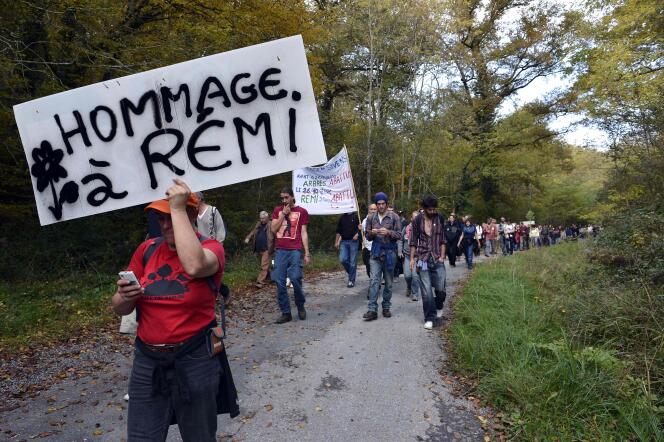 Rassemblement du 25 octobre 2015, à Gaillac (Tarn) en mémoire de Rémi Fraisse, tué un an plus tôt sur le site du barrage de Sivens.