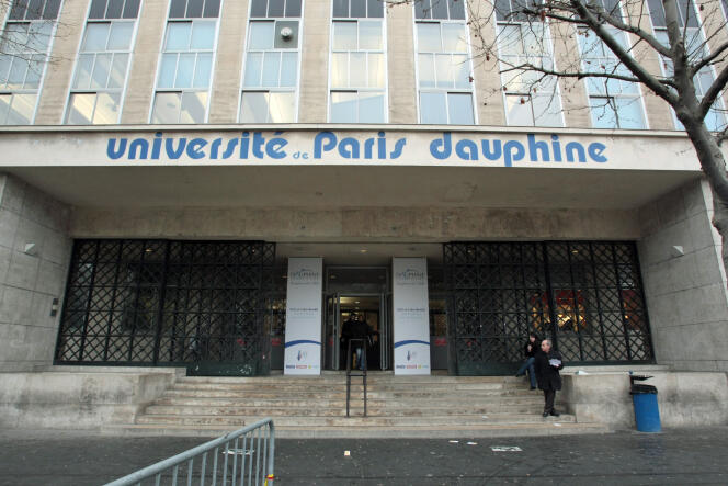 « Le gouvernement devra probablement ouvrir les vannes d’un « revenu étudiant », sur critères sociaux ou non » (Paris-Dauphine university).