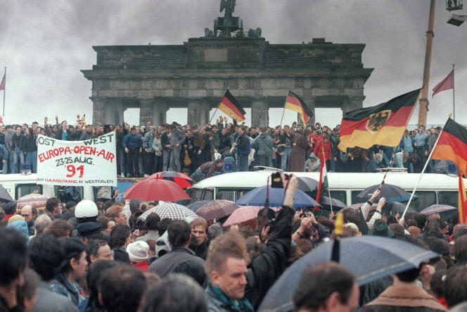 Porte de Brandebourg, à Berlin, le 22 décembre 1989.
