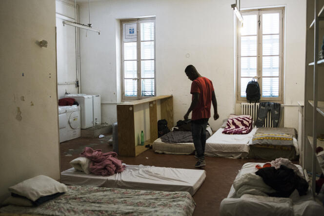 Le squat Saint Just, occupé par de jeunes migrants, à Marseille, en octobre 2019.