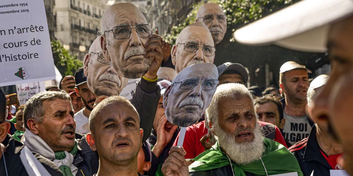 En Algerie Manifestations Massives Contre Le Regime Pour Une Nouvelle Independance
