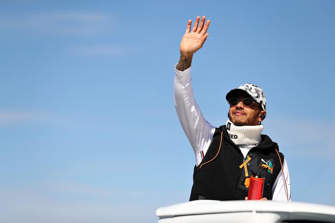 Lewis Hamilton khi đến Circuit of the America vào ngày 3 tháng 11 năm 2019 tại Austin, Texas.