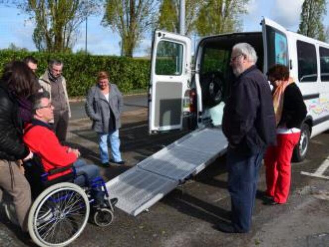 Titi-Floris est spécialisée dans le transport de personnes à mobilité réduite.