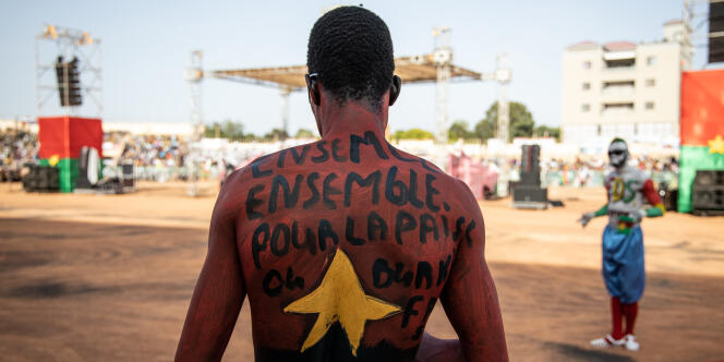 Le 26 octobre 2019, dans le Stade municipal de Ouagadougou, rassemblement de soutien aux forces de sécurité burkinabées.