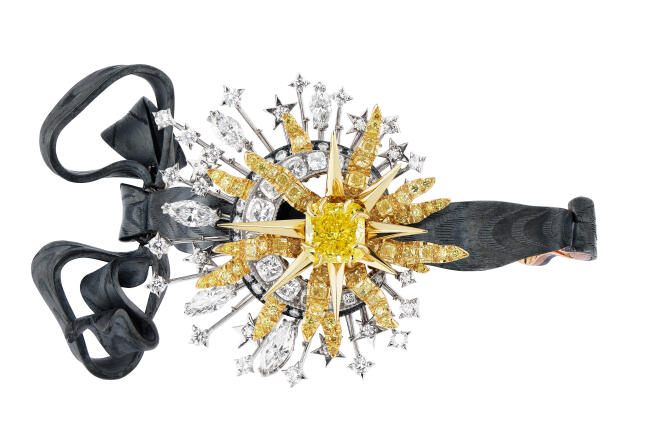 Bracelet Salon d'Apollon en argent noirci, or rose, jaune et blanc, diamants et diamants jaunes, Dior Joaillerie.