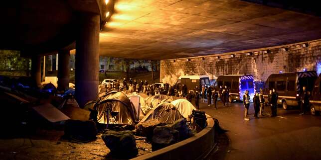 « Vous connaissez le 115 ? » : la Nuit de la solidarité, quand Paris compte ses sans-abri
