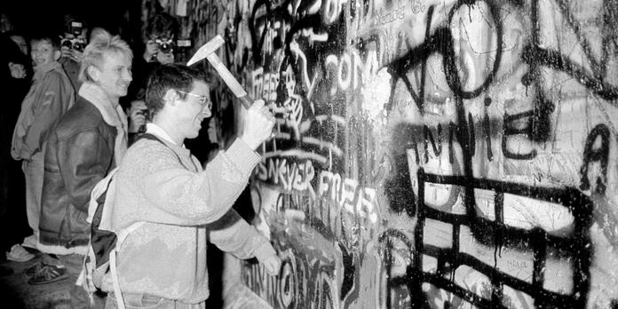 Chute Du Mur De Berlin Ne Nous Trompons Pas De Funerailles