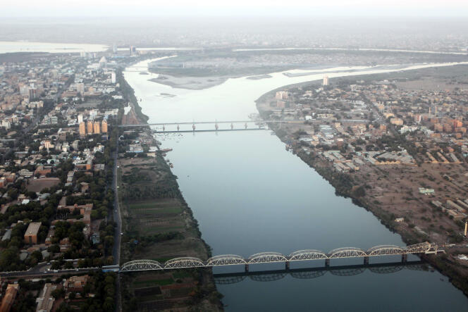 Jonction du Nil Blanc et du Nil Bleu à Khartoum, au Soudan. Ici, en janvier 2011.