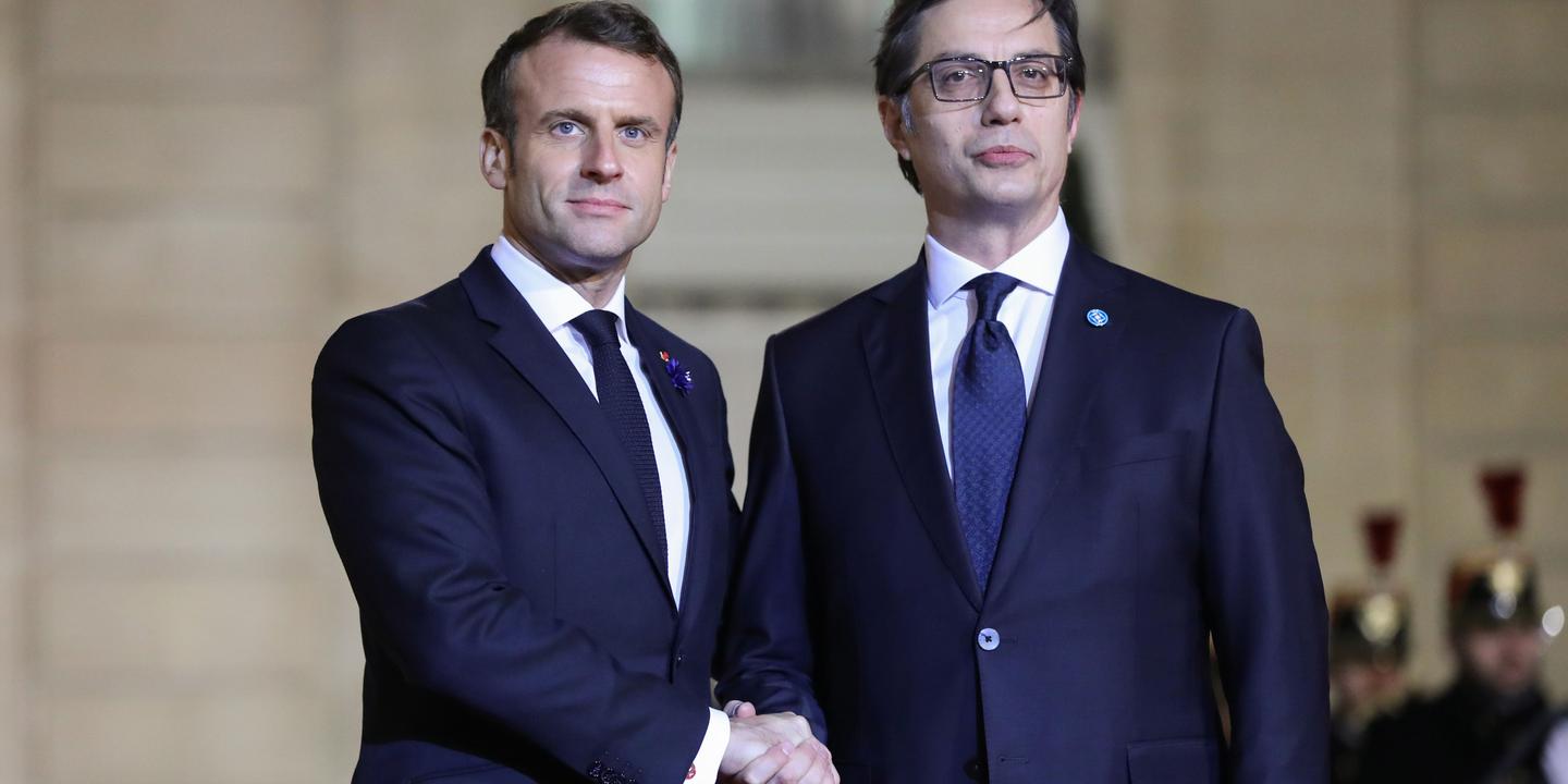 A Paris, le président de Macédoine du Nord attend un geste de Macron