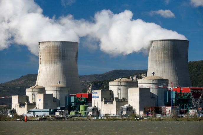 La centrale nucléaire de Cruas-Meysse, au bord du Rhône, à Cruas (Ardèche).