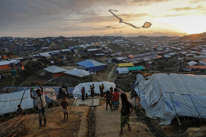 Camp de réfugiés rohingya en décembre 2017 à Cox’s Bazar, au Bangladesh, pays voisin du Myanmar, où dix mille personnes issues de la minorité musulmane birmane ont déjà été tuées depuis octobre 2016.