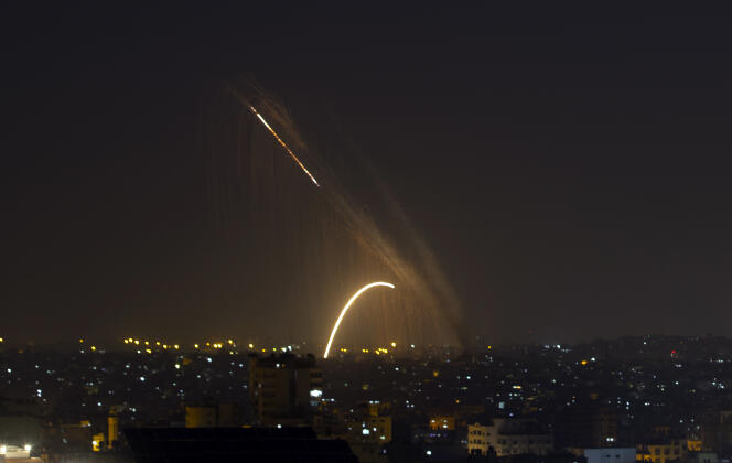 Des roquettes tirées depuis la bande de Gaza vers Israël, le 13 novembre.