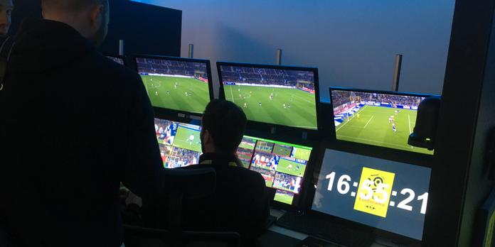 football dans les coulisses de l arbitrage video