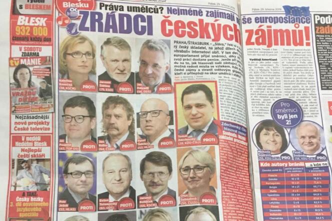 « Traîtres aux intérêts tchèques ». Le 29 mars, le tabloïd Blesk s’en prend aux eurodéputés qui ont voté contre la directive droits d’auteurs.