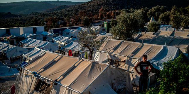 La Grèce va fermer ses trois plus grands camps de migrants près des côtes turques