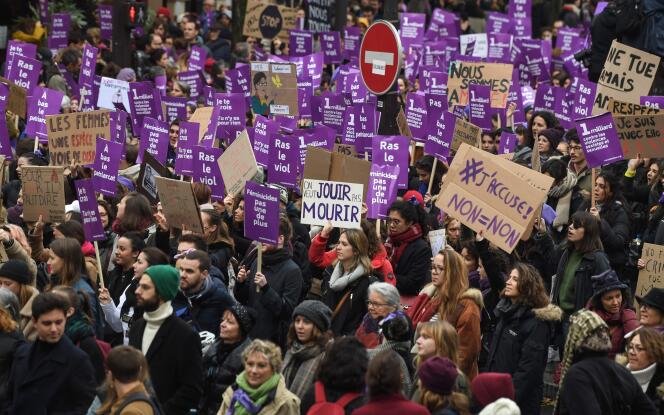 Manifestation à Paris contre les violences sexistes et sexuelles faites aux femmes, le 23 novembre.