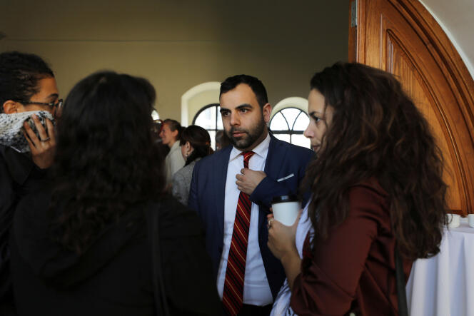 L’Américain Omar Shakir, responsable d’Israël et des Territoires palestiniens au sein de l’ONG Human Rights Watch (HRW), à Jérusalem, le 25 novembre.