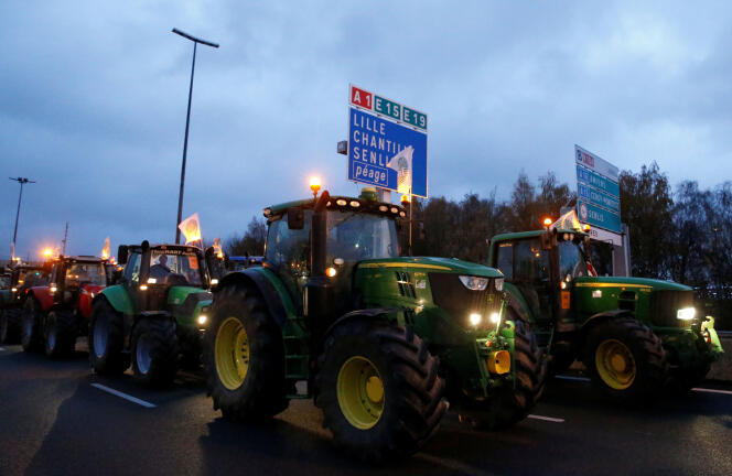 Les agriculteurs ont commencé leur opération sur l’A1 entre Lille et Paris mercredi 27 novembre à l’aube.